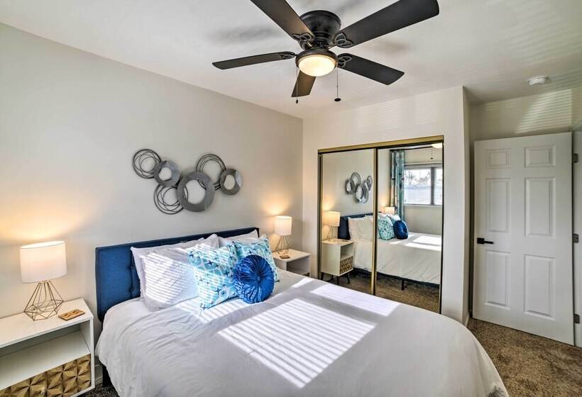 Spacious Riverside Home W/ Game Room & Yard