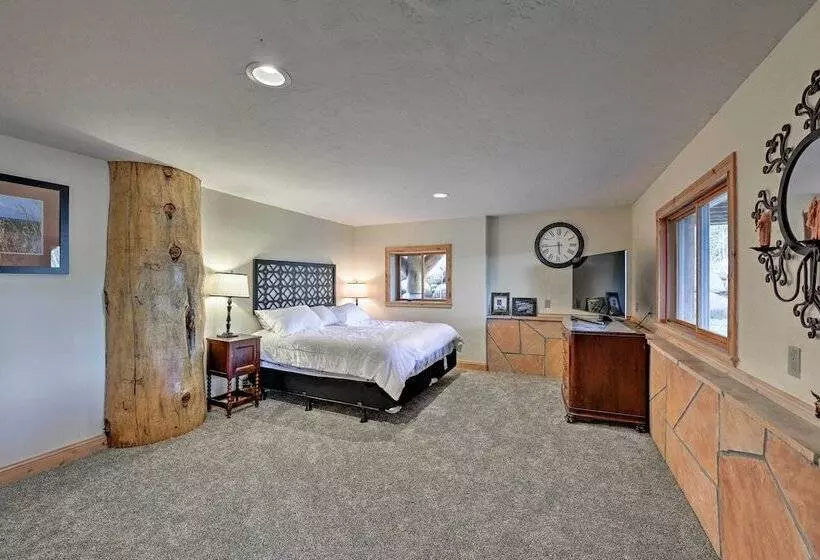 22str 00019 Fairplay Cabin W/ Hot Tub & Sauna