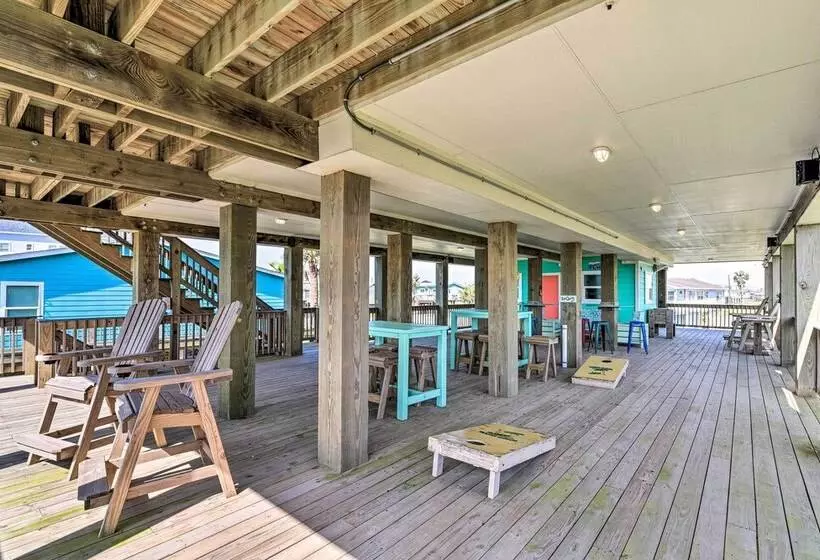 Surfside Beach Home W/ Views, Steps To Shore!