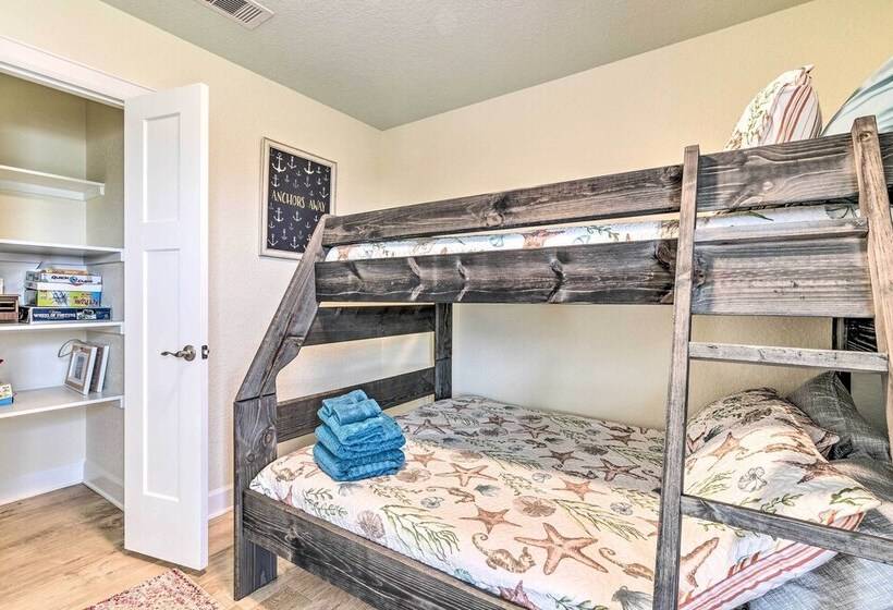 Surfside Beach Home W/ Views, Steps To Shore!