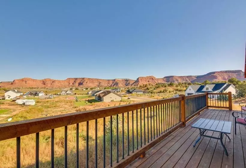 The Cliffrose Cabin Hike, Relax, Explore!