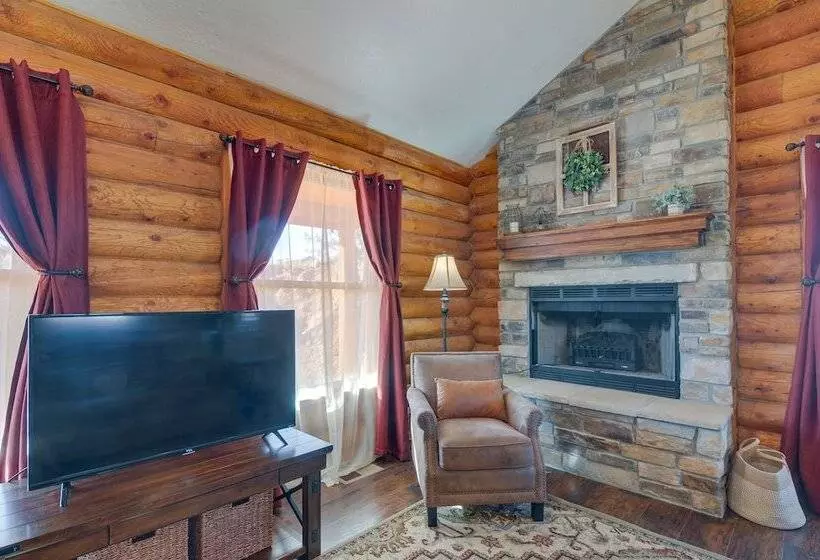 The Cliffrose Cabin Hike, Relax, Explore!