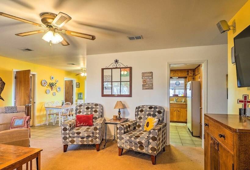 Tow Retreat On Lake Buchanan W/ Dock & Kayaks!