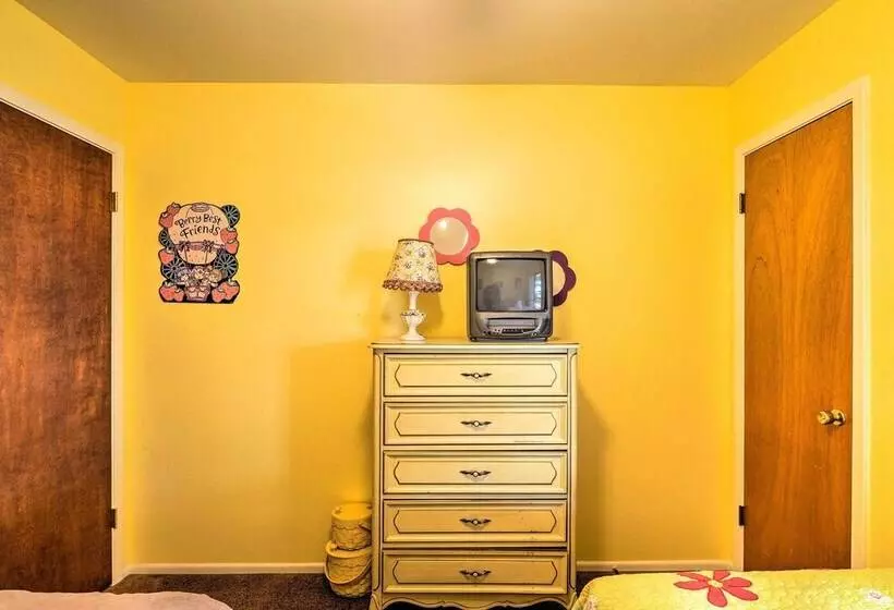 Tow Retreat On Lake Buchanan W/ Dock & Kayaks!