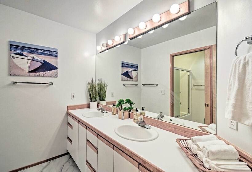 Unique Port Ludlow Home W/ 3 Decks & Hot Tub!