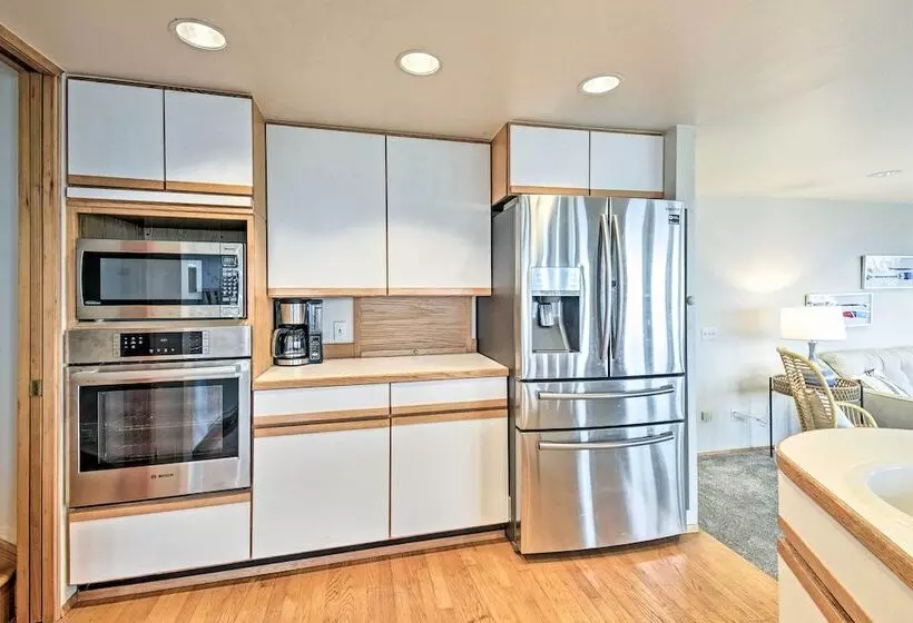 Unique Port Ludlow Home W/ 3 Decks & Hot Tub!