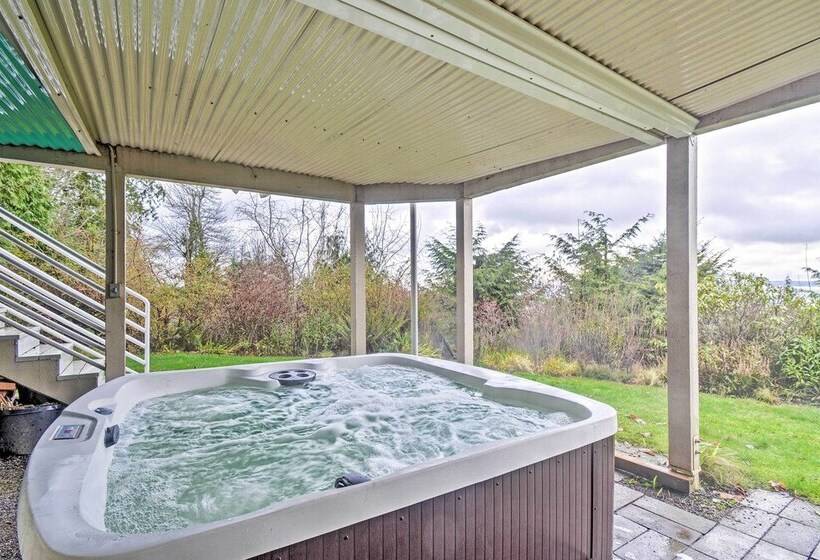 Unique Port Ludlow Home W/ 3 Decks & Hot Tub!