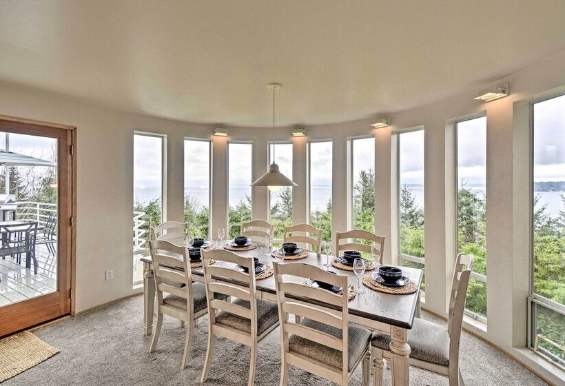 Unique Port Ludlow Home W/ 3 Decks & Hot Tub!