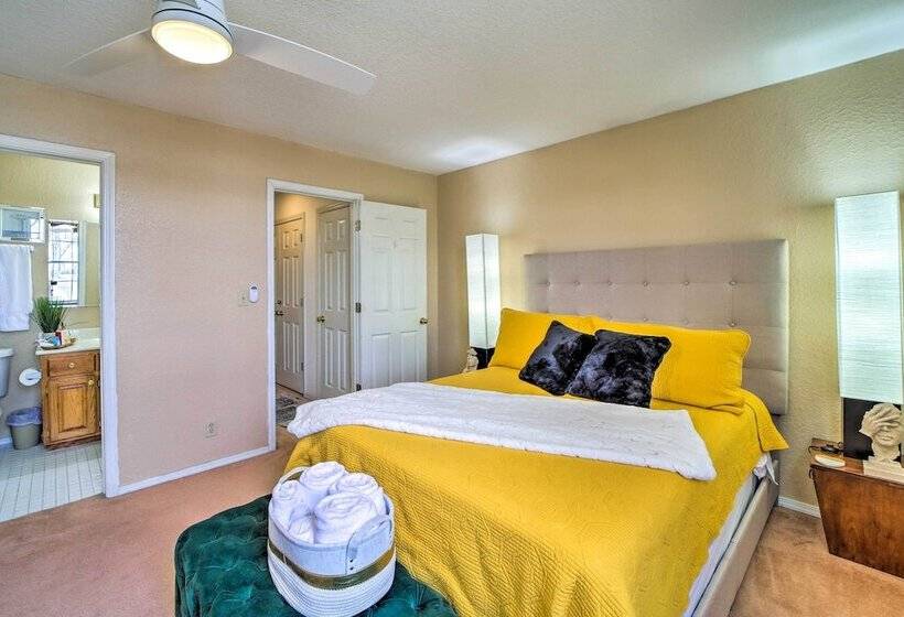 Upscale Home W/ Views & Game Room!