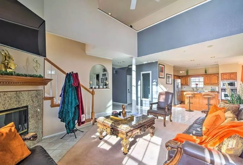 Upscale Home W/ Views & Game Room!