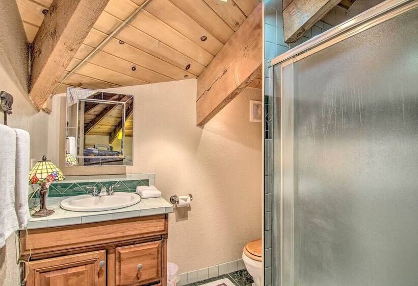 Zen Forest Mountain Retreat  Tahoe Home W/hot Tub