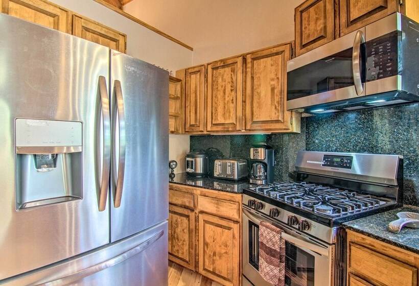 Zen Forest Mountain Retreat  Tahoe Home W/hot Tub