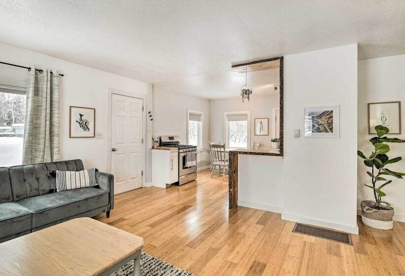 Anchorage Home, Minutes From Downtown!