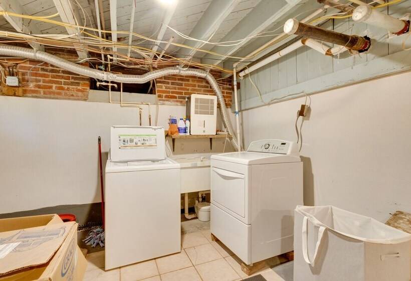 Beautiful Colonial Home On The Choptank River