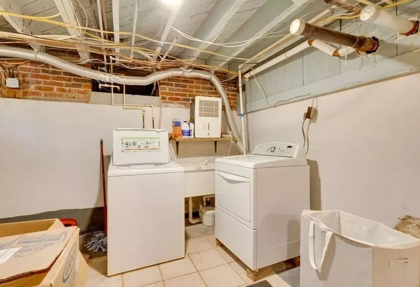 Beautiful Colonial Home On The Choptank River