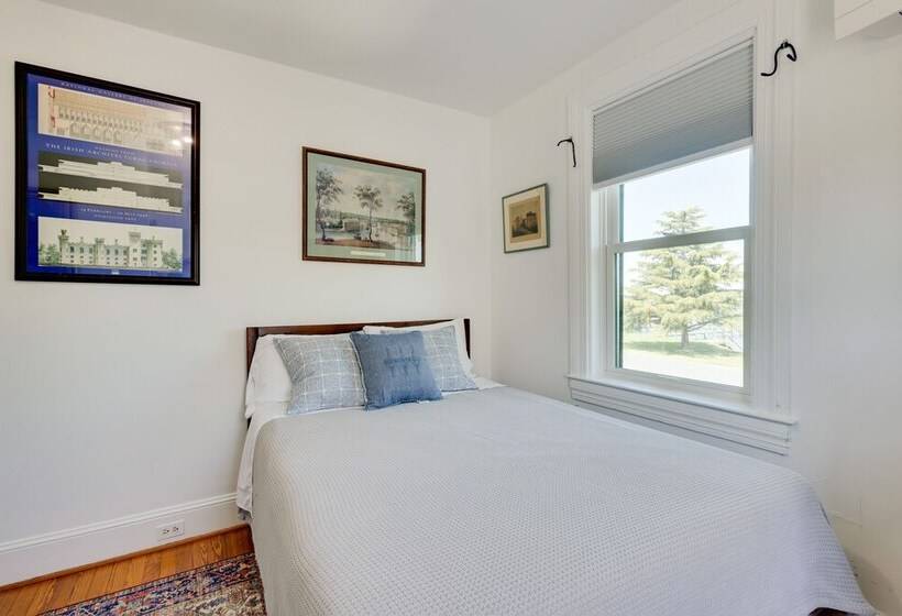 Beautiful Colonial Home On The Choptank River