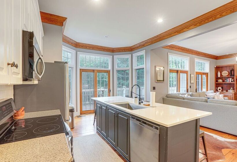 Boone Home W/ Fire Pit   Near App Ski & Sugar Mtn!