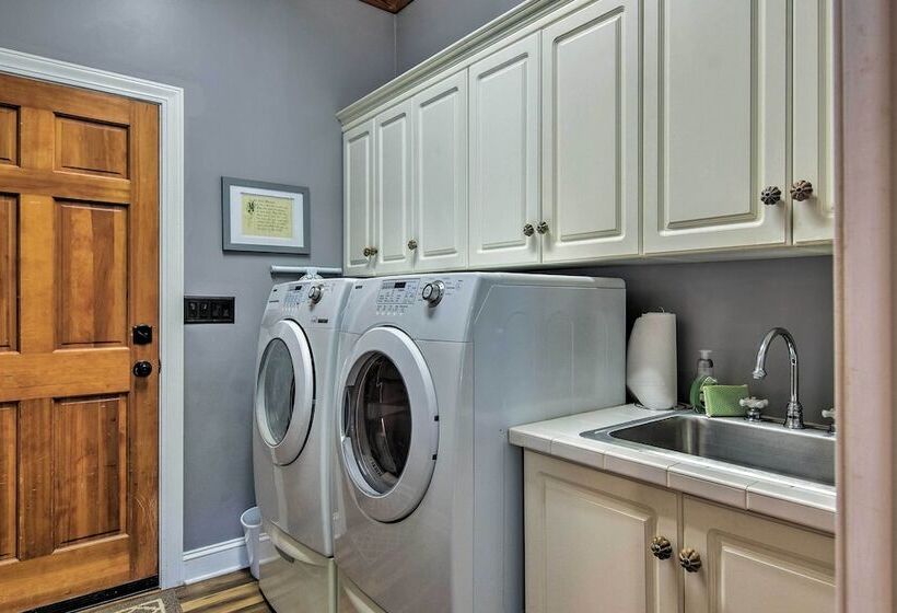 Boone Home W/ Fire Pit   Near App Ski & Sugar Mtn!