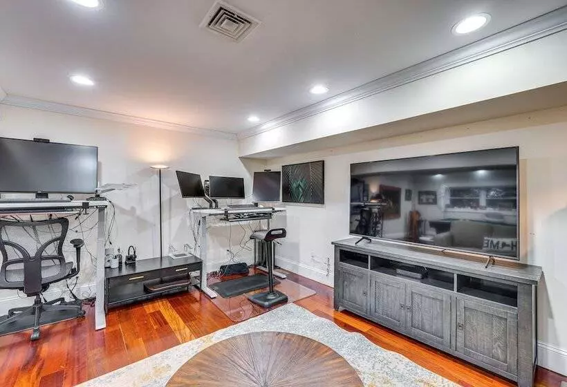 Briarcliff Manor Estate W/ Hudson River Views