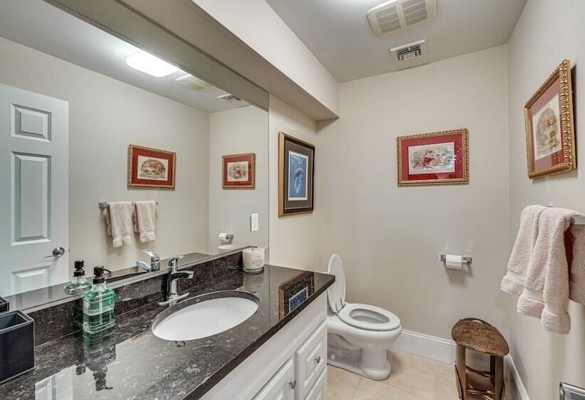 Briarcliff Manor Estate W/ Hudson River Views