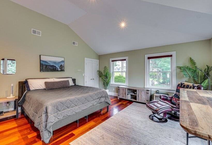 Briarcliff Manor Estate W/ Hudson River Views