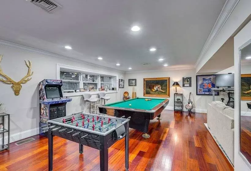 Briarcliff Manor Estate W/ Hudson River Views