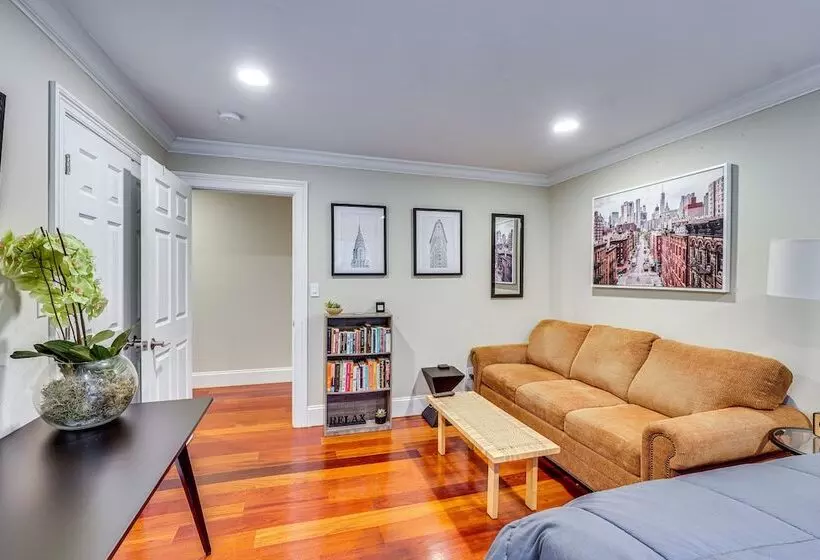 Briarcliff Manor Estate W/ Hudson River Views