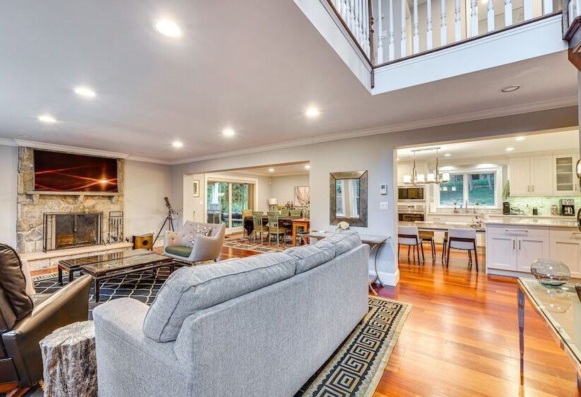 Briarcliff Manor Estate W/ Hudson River Views