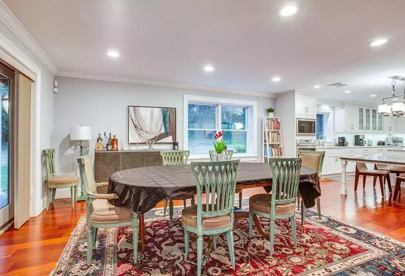 Briarcliff Manor Estate W/ Hudson River Views