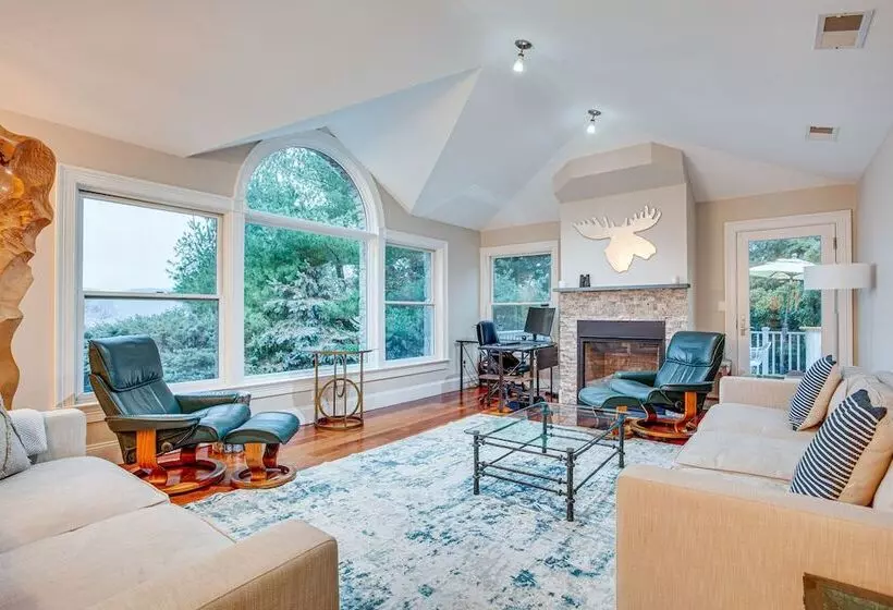 Briarcliff Manor Estate W/ Hudson River Views