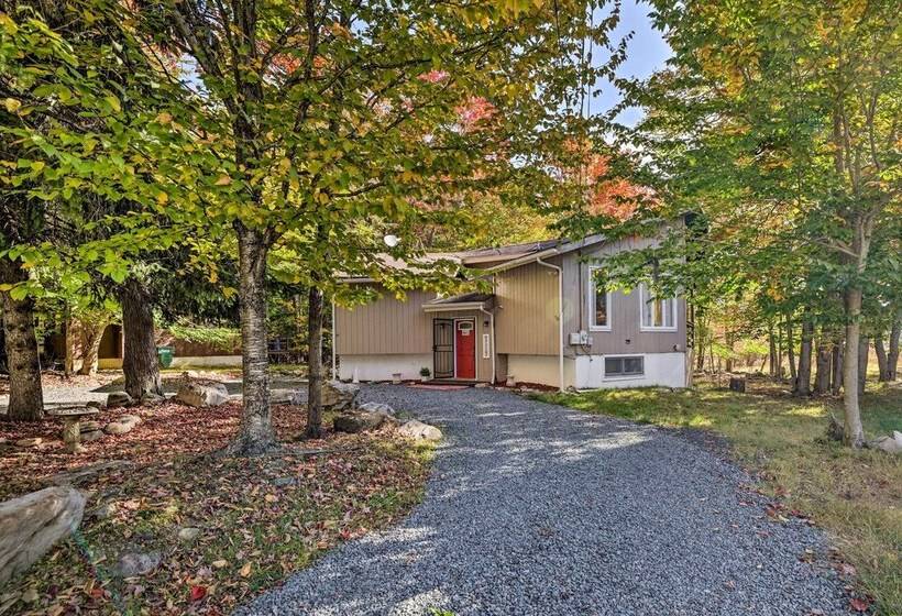 ~ 14 Mi To Skiing: Tobyhanna Gem W/ Fire Pit!