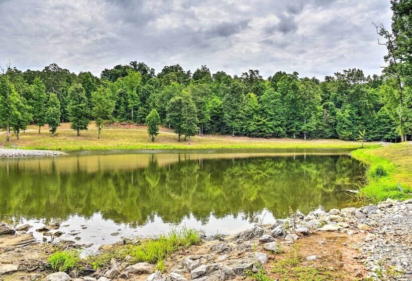 Cabin In Resort   1/2 Mi To Guntersville Lake!