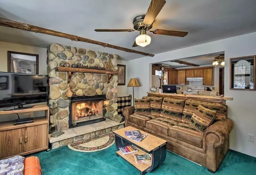 Cabin Near To Lakes, Atving, Skiing & Natl Forest