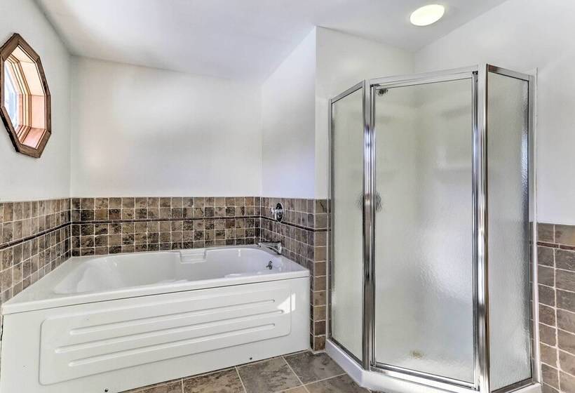 Catskills Cabin Escape With Deck And Fire Pit!