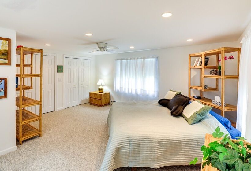 Charming Old Saybrook Home: Half Mi To Sand & Sea!