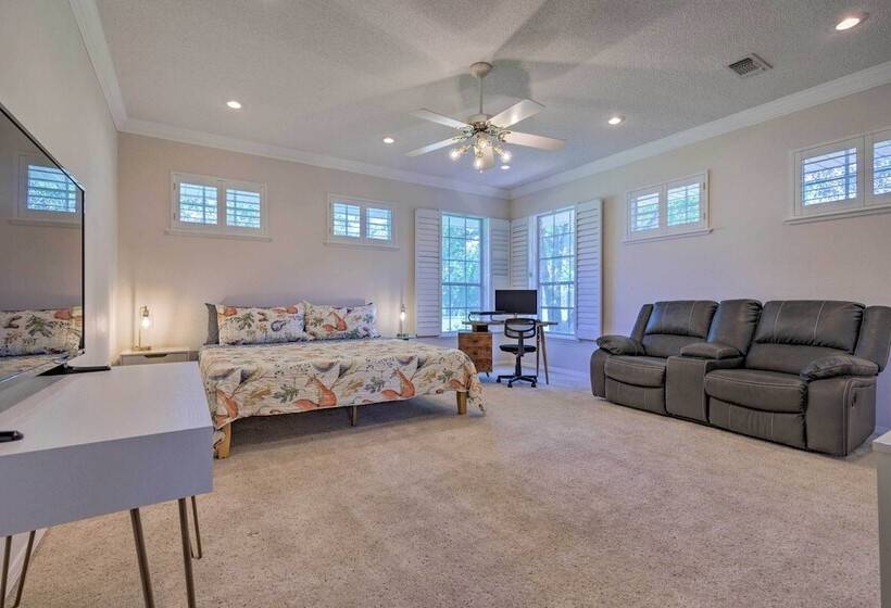 Chic Home W/ Club Access Near Bay St Louis!