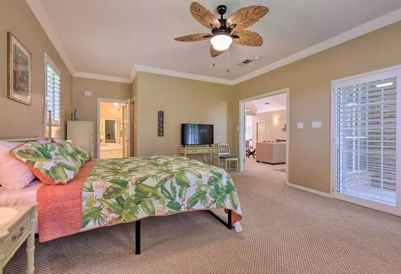 Chic Home W/ Club Access Near Bay St Louis!