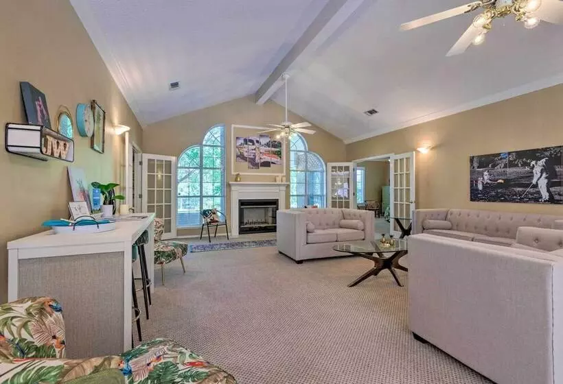 Chic Home W/ Club Access Near Bay St Louis!