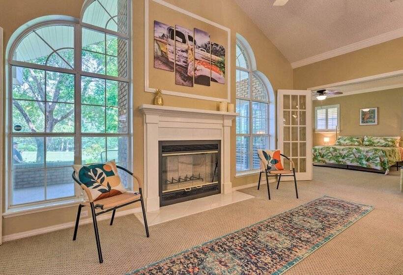 Chic Home W/ Club Access Near Bay St Louis!