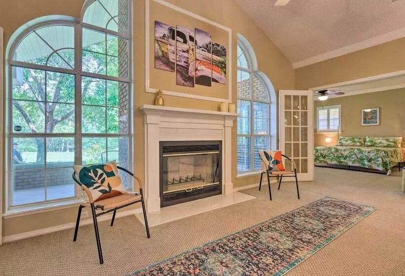 Chic Home W/ Club Access Near Bay St Louis!