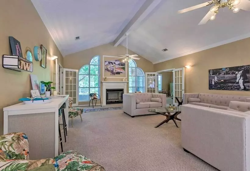 Chic Home W/ Club Access Near Bay St Louis!