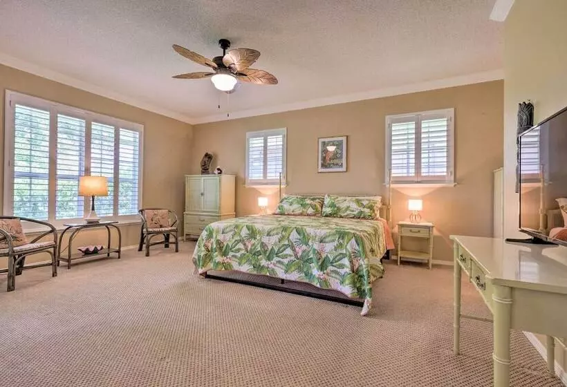 Chic Home W/ Club Access Near Bay St Louis!