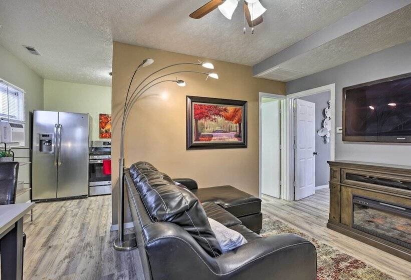 Council Bluffs Cottage: Proximity To Parks!