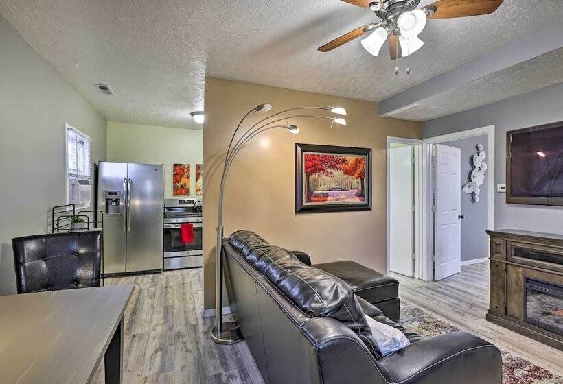 Council Bluffs Cottage: Proximity To Parks!