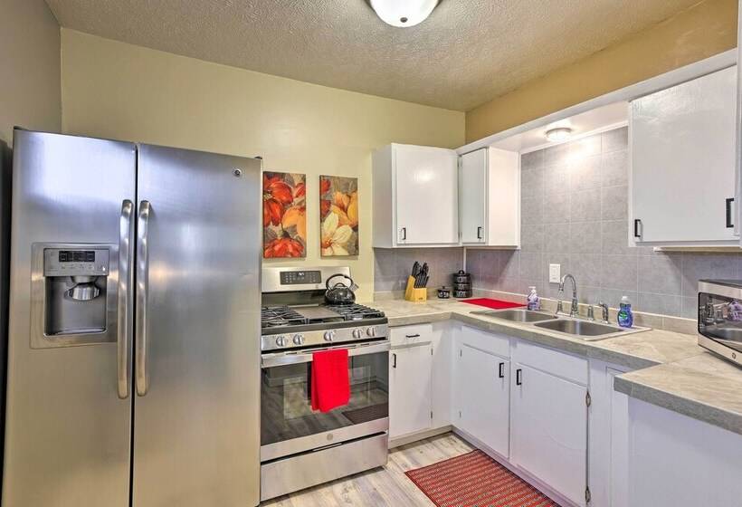 Council Bluffs Cottage: Proximity To Parks!