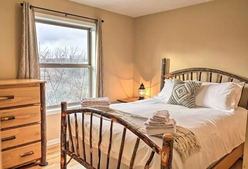 Cayuga Lake Cabin In Romulus < 1 Mi To Wineries!
