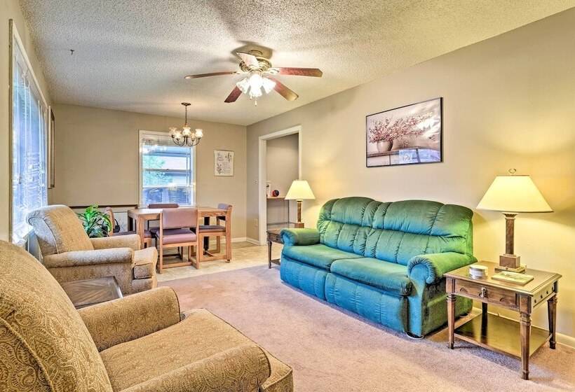 Cozy Home W/ Grill: Walkable Oxford Location