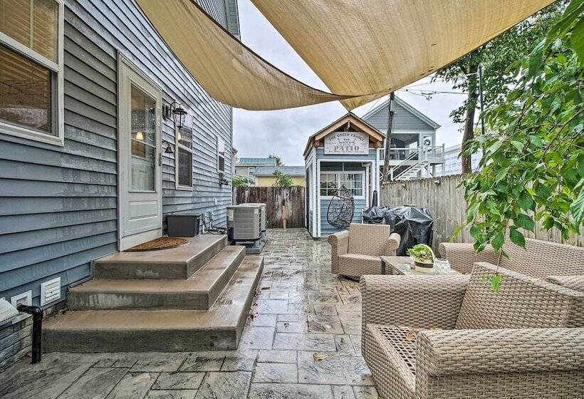 Downtown Fredericksburg Home W/ Large Patio!