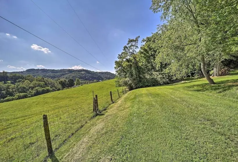 Family Friendly Retreat: Enjoy Year Round Fun