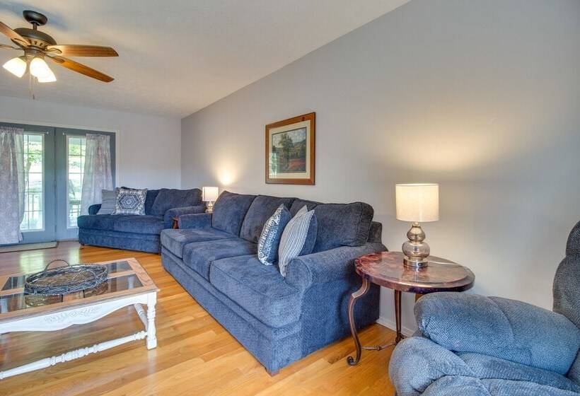 Spacious White Rivers Jewel: Fishing Haven!